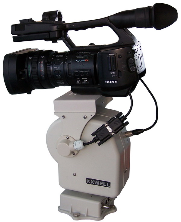 索尼3CCD DVCAM便攜式攝錄一體機(jī)DSR-PD190P