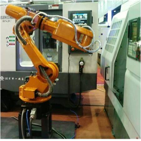 博信 關(guān)節(jié)機(jī)器人自動(dòng)化產(chǎn)生線